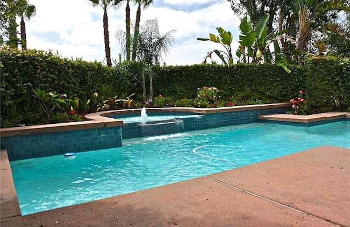 Dream-Home-Pool-Kathy-Rowe-5.jpg
