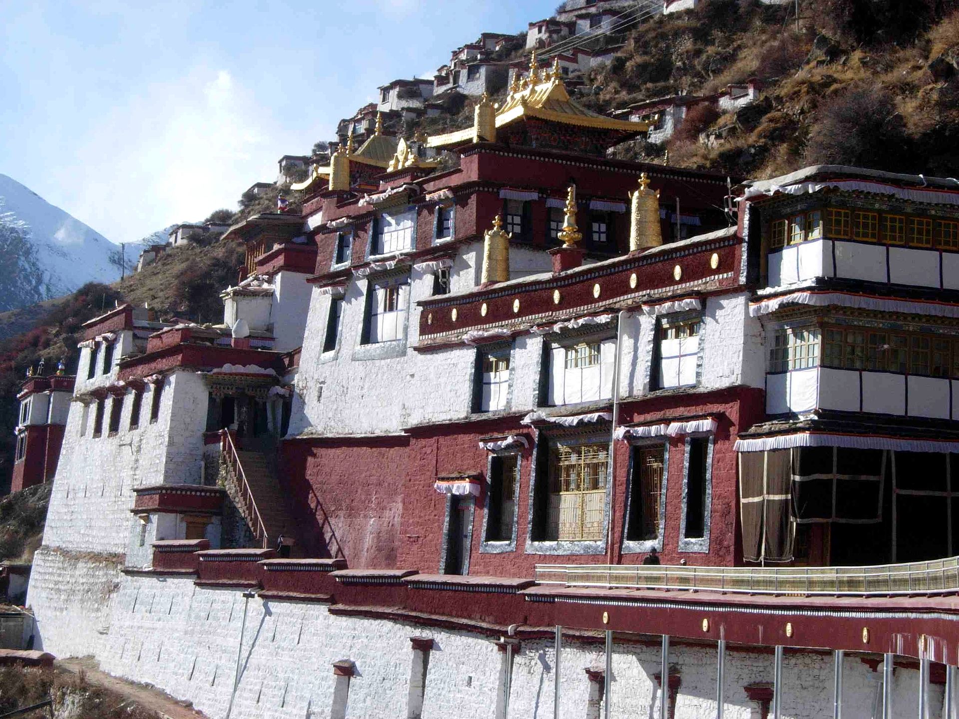 Drigung_monastery.jpg