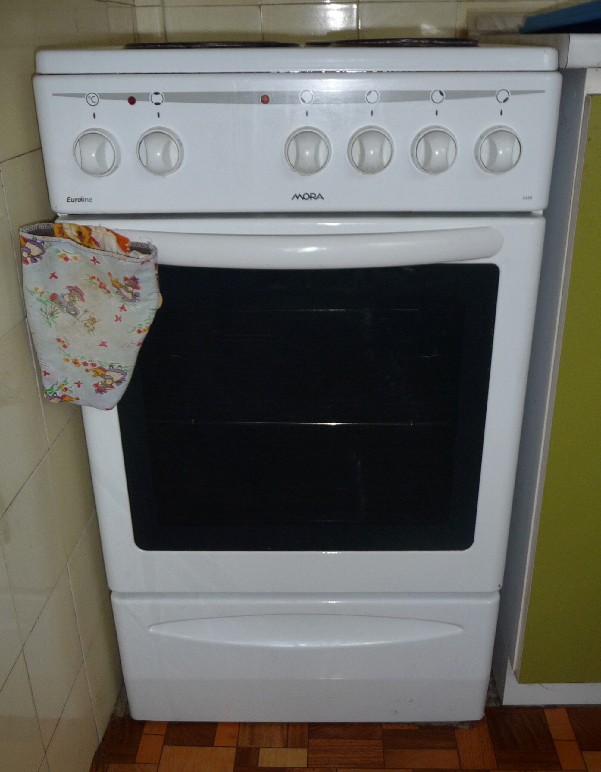 Electrical_stove_Mora_EUROLINE_3430_1.jpg
