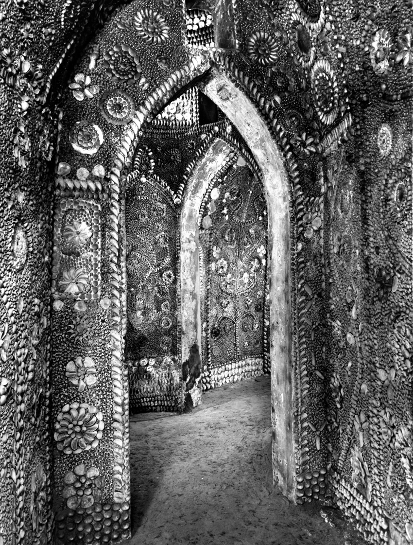 Entrance-to-The-Dome-shell-grotto-site.jpg