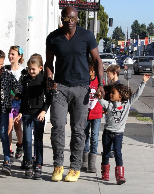 Seal Takes His Kids Shopping For Snowboarding Gear