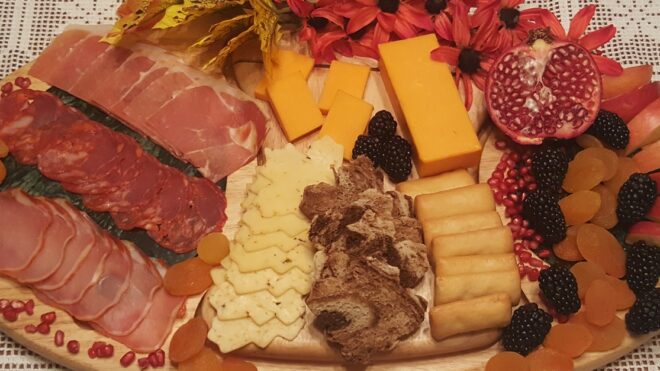 Fall Charcuterie Board _ Desiree O _ LittleThings _ featured