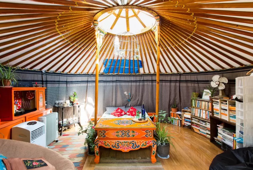 Fancy-Yurt-2.jpg