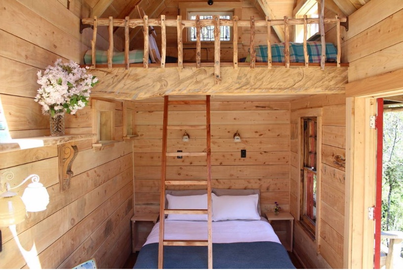 Fossickers-Hut-2.jpg