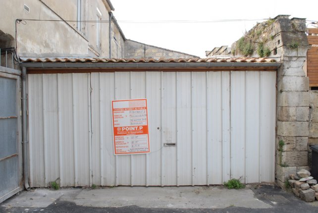 Garage2.jpg