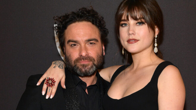 johnny-galecki-alaina-meyer