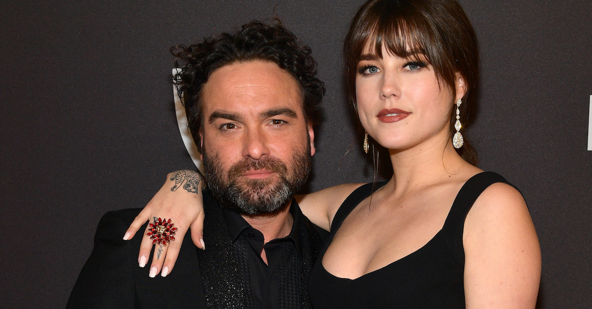 johnny-galecki-alaina-meyer