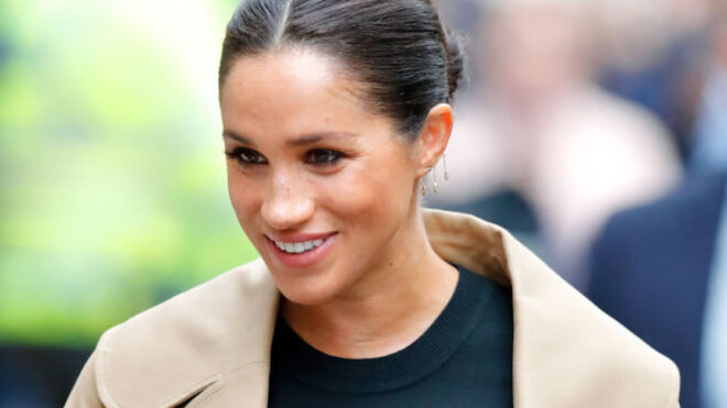 meghan-maternity-dress