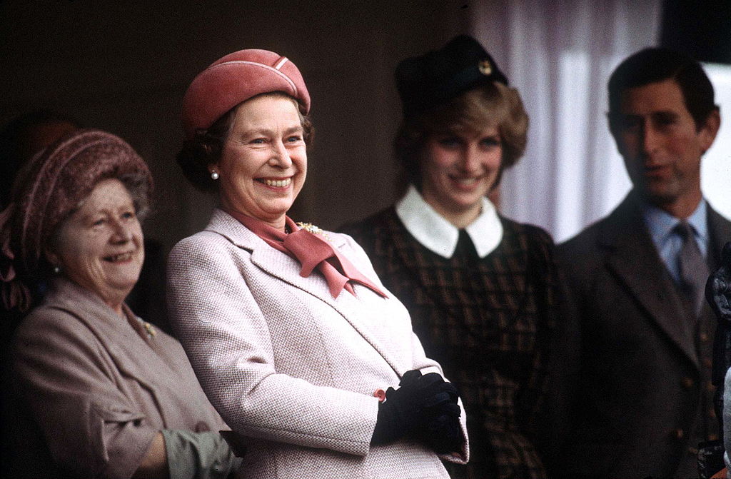 Queen, Charles, Q.mother, Diana