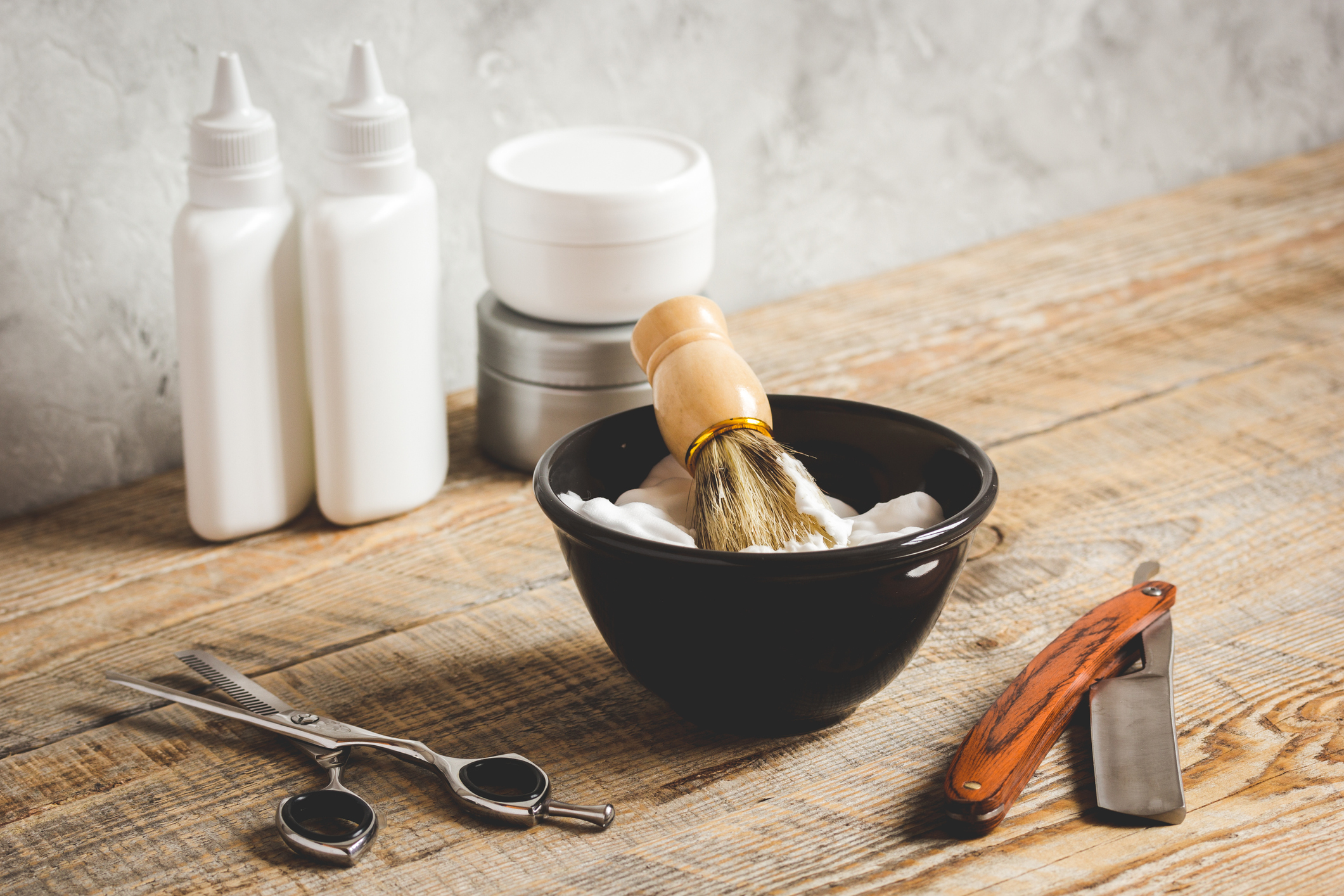 Wooden desktop with tools for shaving