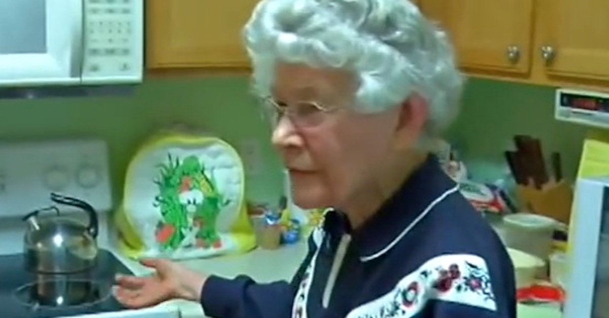 Great-grandmother gets purse snatched