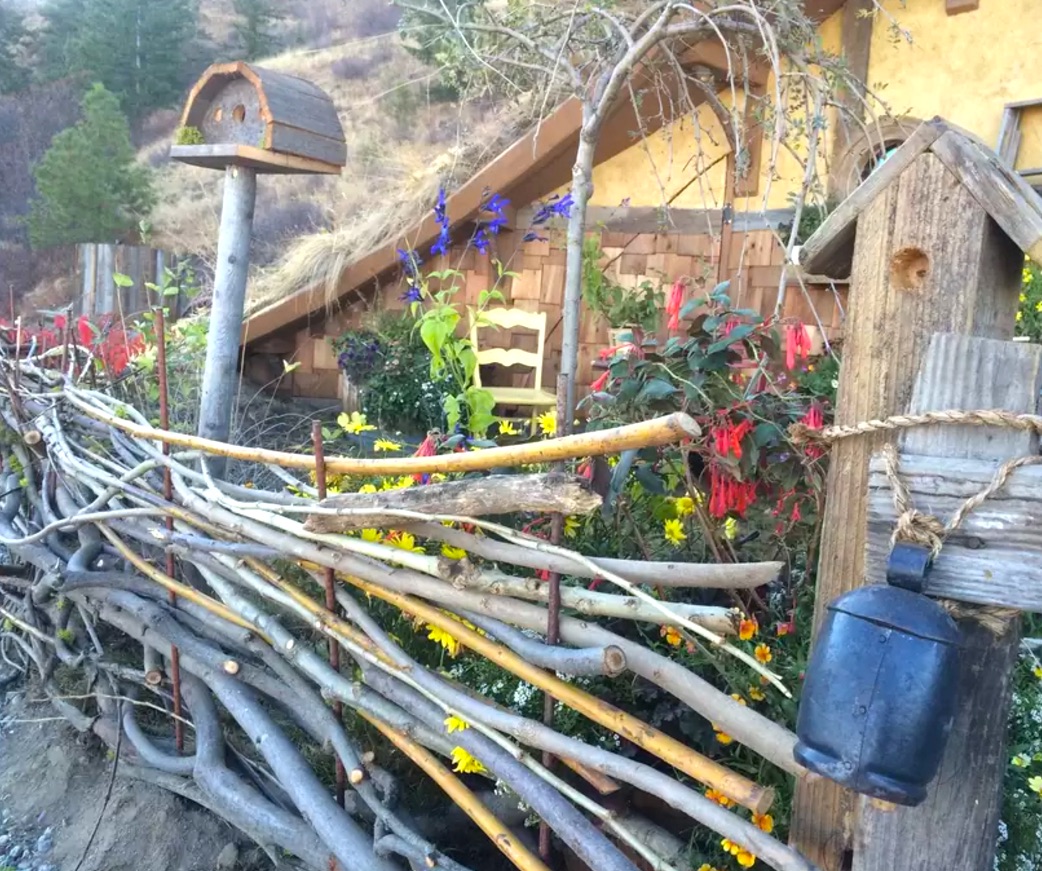 HOBBIT-1.jpg