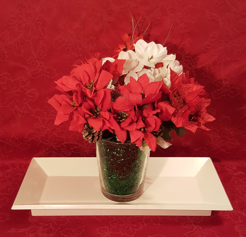 Holiday-Centerpiece-_-Desiree-O-_-LittleThings-_-04.jpg