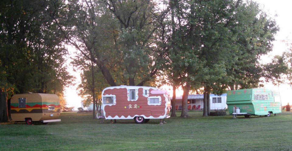 Home-of-Ginger-and-Bob-the-burger-and-Walter-the-Hippie-2.jpg