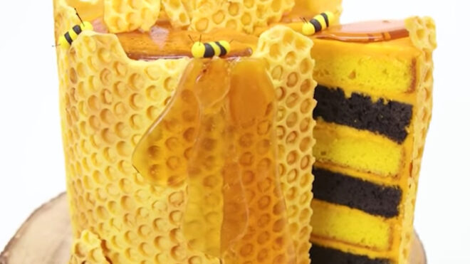 Honeycomb Cake Beauty