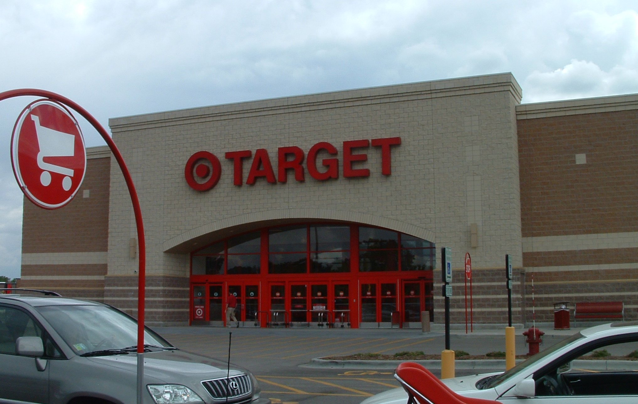 Illinois_Target_Store.jpg