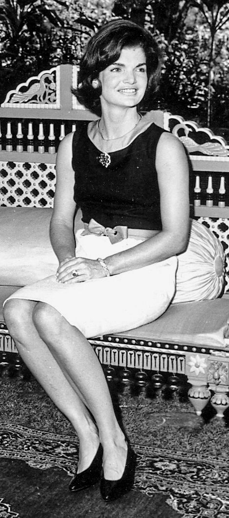 Jacqueline_Kennedy_in_India_1962.jpg