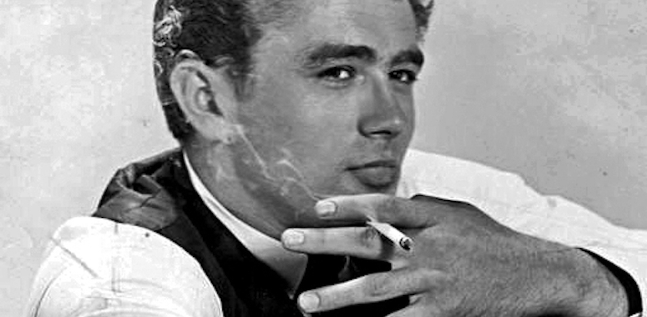 James_Dean-cigarette-full