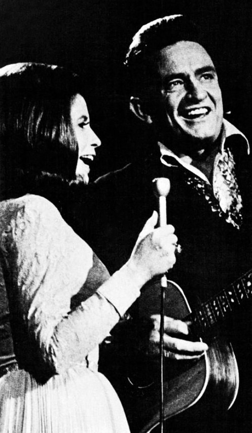 Johnny_Cash__June_Carter.jpg