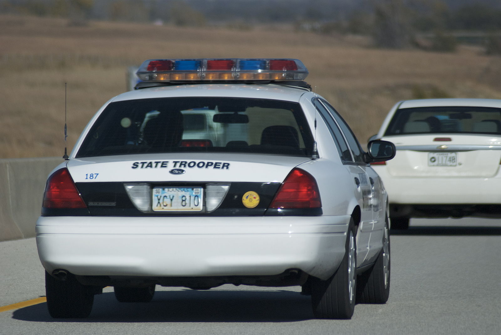 Kansas_state_trooper.jpg