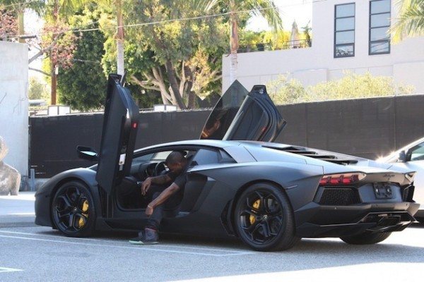 Kanye-West-Lamborghini-Aventador-600x400-1.jpg