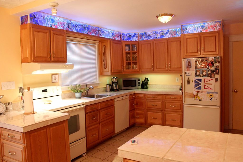 Kitchen-Cabinets-10.jpg