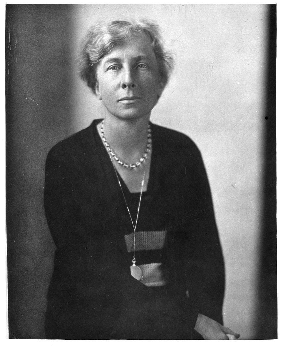 Lillian_Moller_Gilbreth.jpg