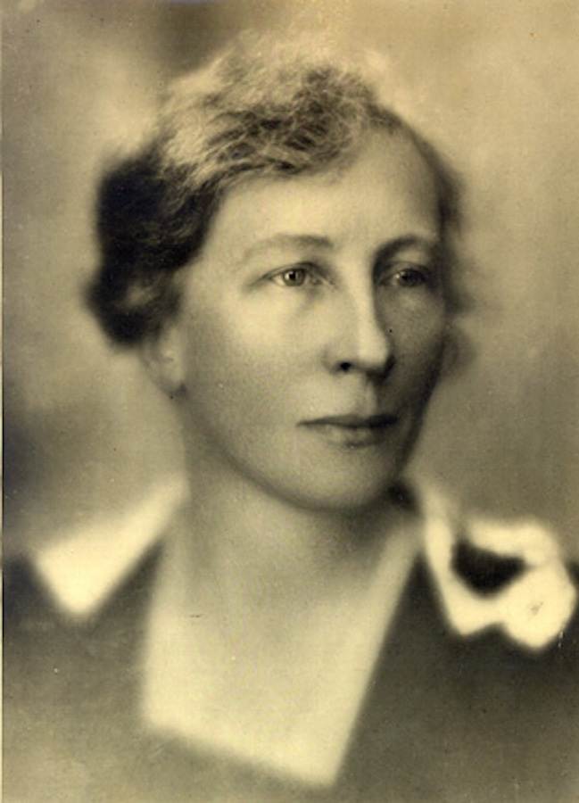 Lillian_Moller_Gilbreth_1921-1.jpg