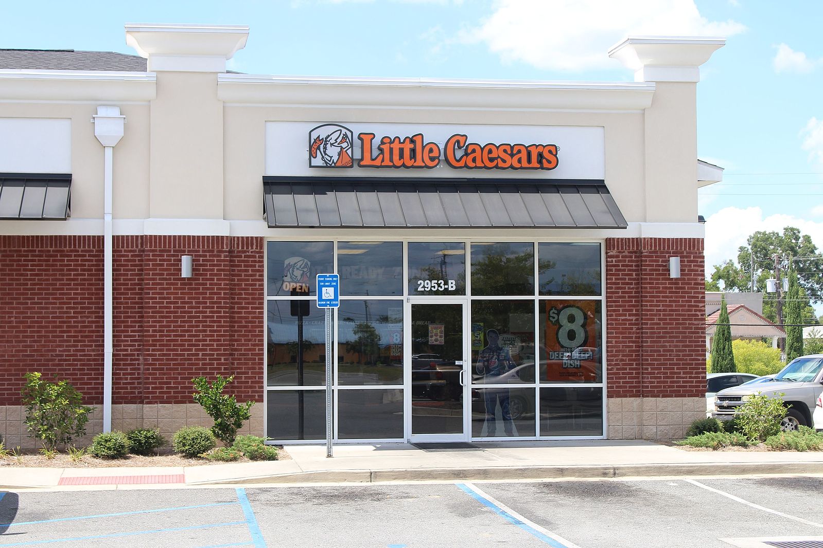 Little_Caesars_North_Ashley_Center_Valdosta.jpg