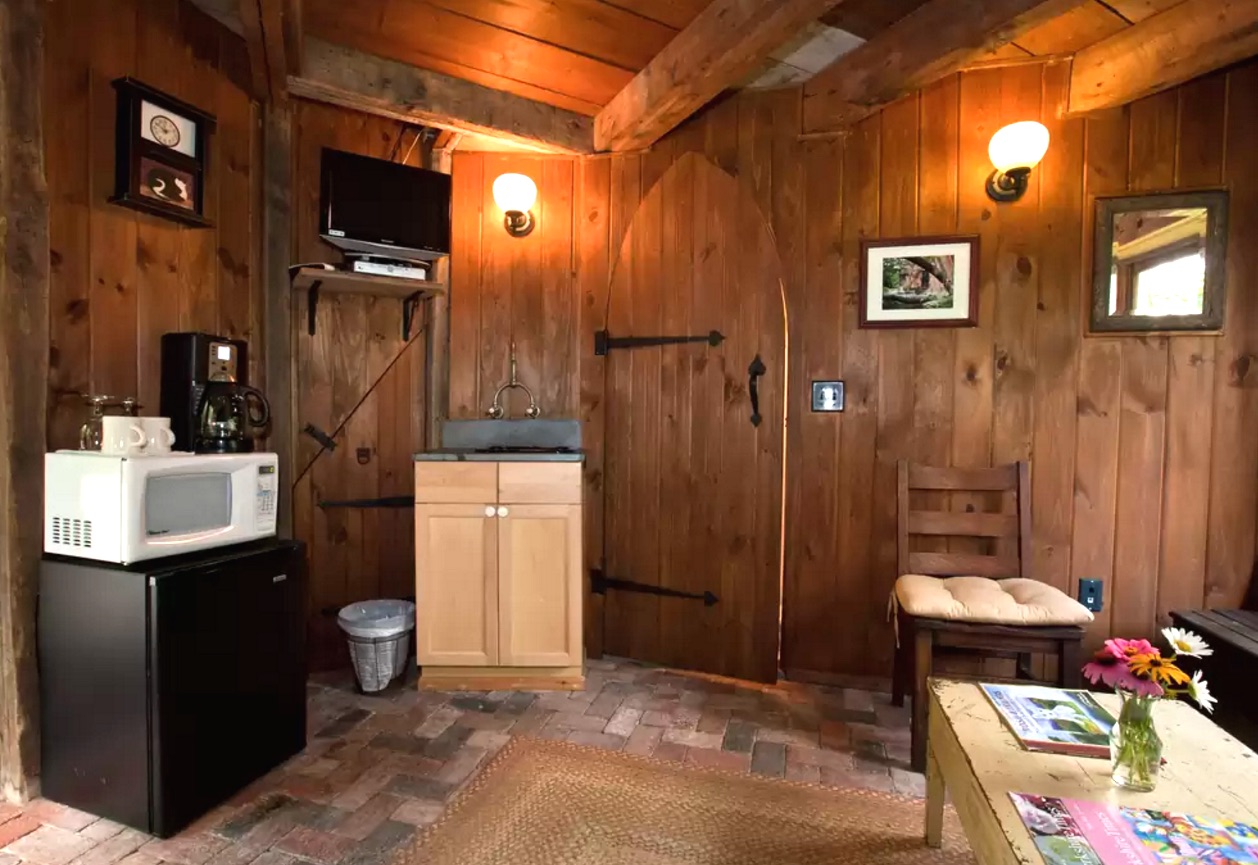 MA-cottage-5.jpg