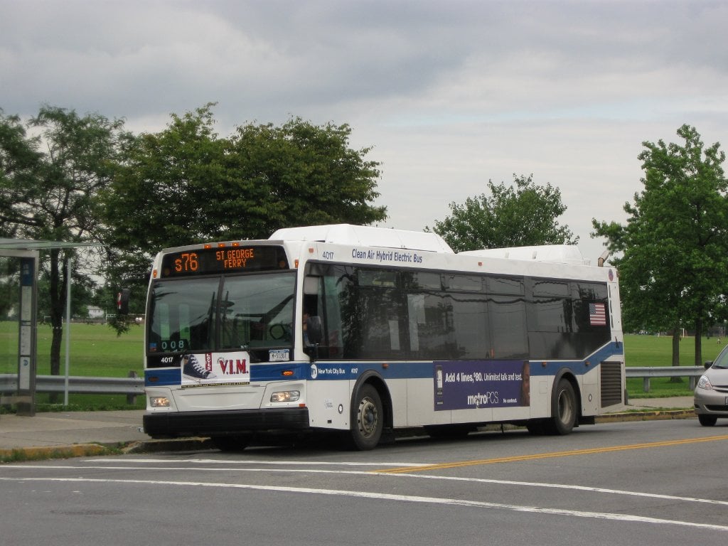 MTA_New_York_City_Bus_Orion_VII_Next_Generation_40171.jpg MTA_New_York_City_Bus_Orion_VII_Next_Generation_40171.jpg