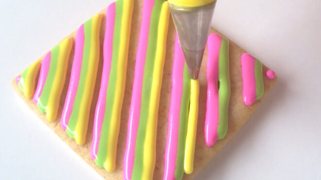 Marbled Icing Cookie