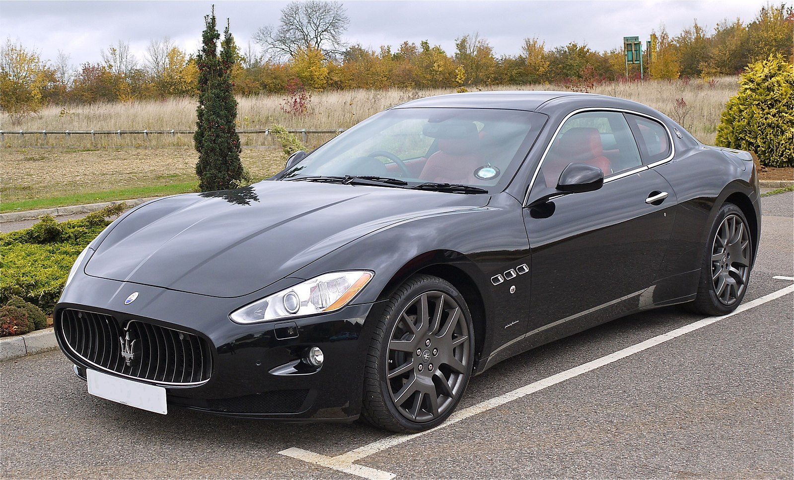 Maserati_Gran_Turismo_V8-1.jpg