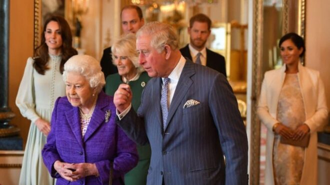 Meghan Markle Prince Harry Distant Body Language Expert