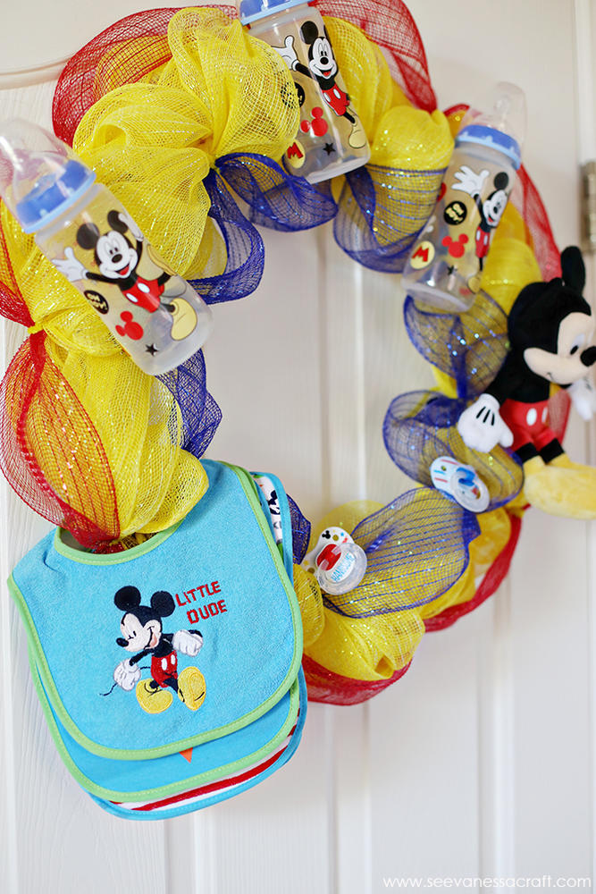 Mickey-Mouse-Wreath.jpg