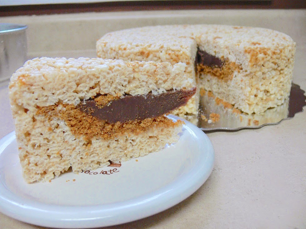 Millk-Chocolate-Peanut-Butter-Pie-in-a-Rice-Krispie-Cake-PIECAKEN.jpg