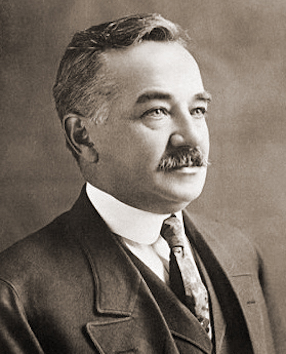 Milton_S._Hershey_c1905.jpg