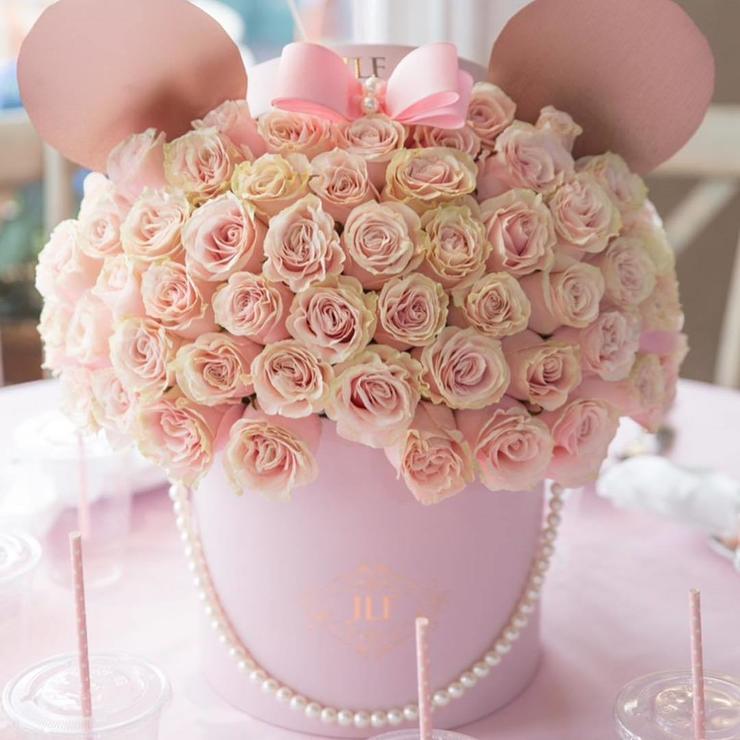 Minnie-Mouse-Floral-Centerpiece.jpg