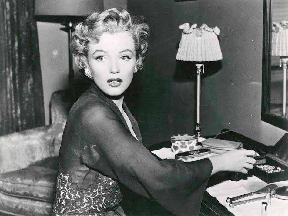 Monroe_in_Dont_Bother_to_Knock_1952.jpg