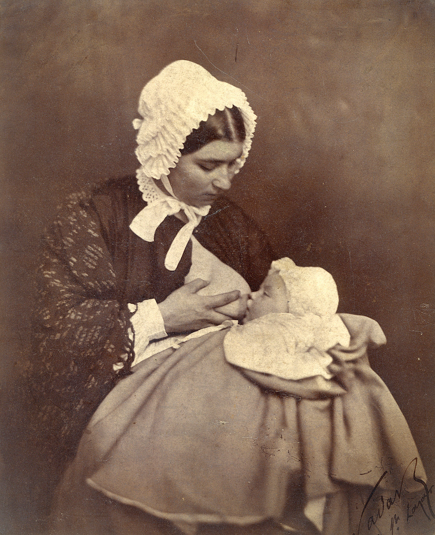 FASCINATING VINTAGE PHOTOS OF MOTHERS BREASTFEEDING REVEAL THE 1800S AND 1900S TREND FOR NURSING PORTRAITS – BEFORE THE PRACTICE BECAME TABOO