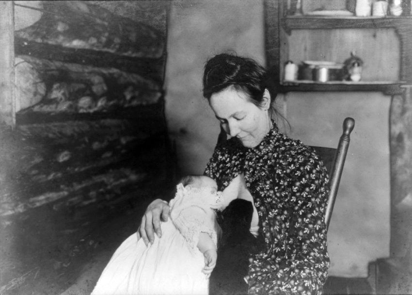 FASCINATING VINTAGE PHOTOS OF MOTHERS BREASTFEEDING REVEAL THE 1800S AND 1900S TREND FOR NURSING PORTRAITS – BEFORE THE PRACTICE BECAME TABOO