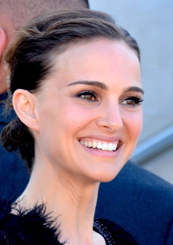 Natalie_Portman_Cannes_2015_5.jpg