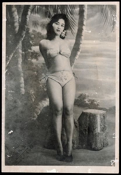 Nurnaningsih_in_bikini_c._1955_-_before_restoration.jpg