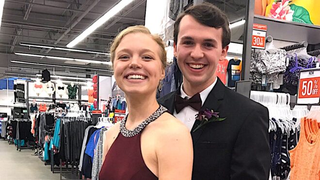 Old navy prom-Featured-2