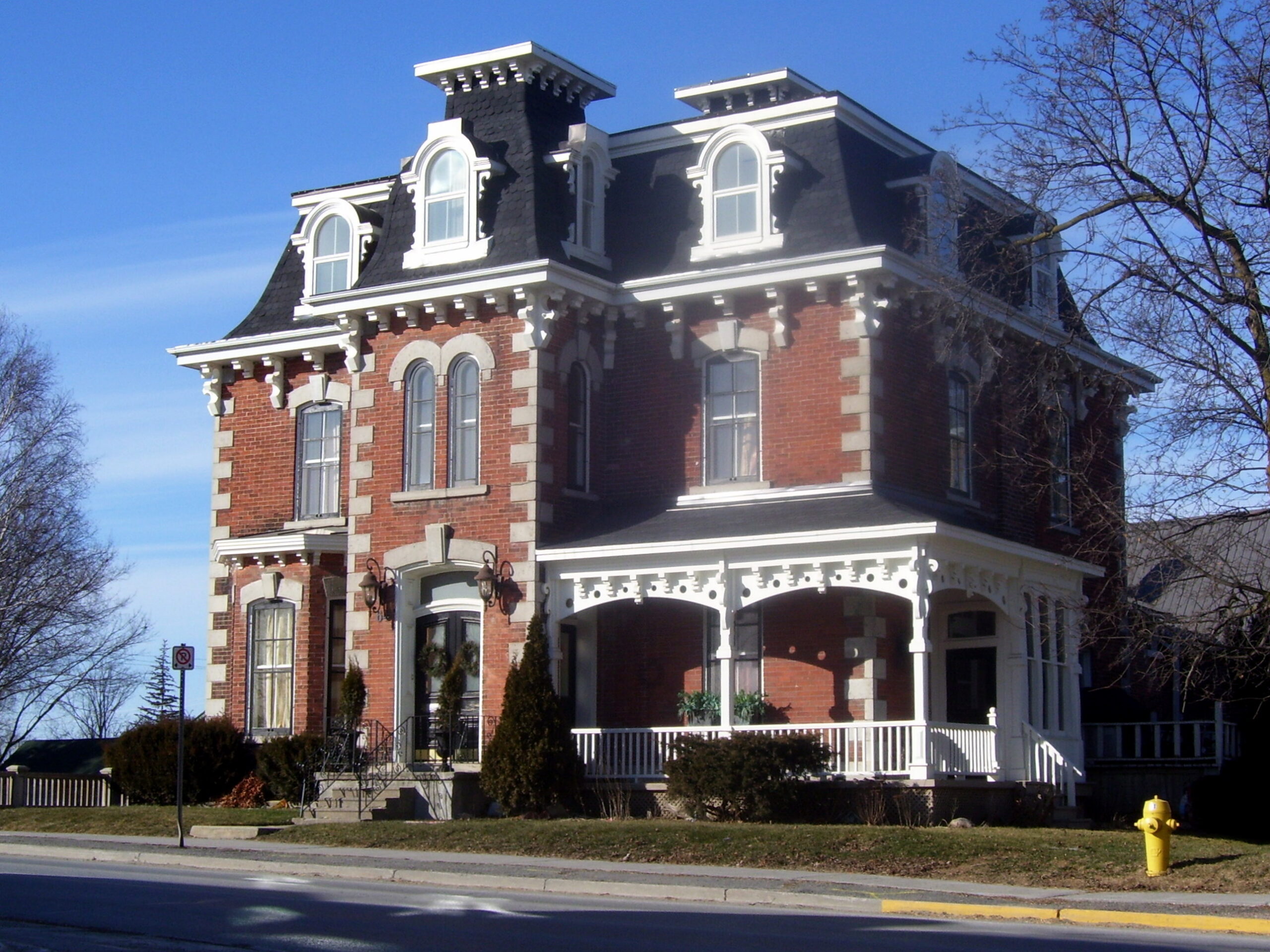 Old_Doctors_House_Stirling_Ontario_Canada.jpg