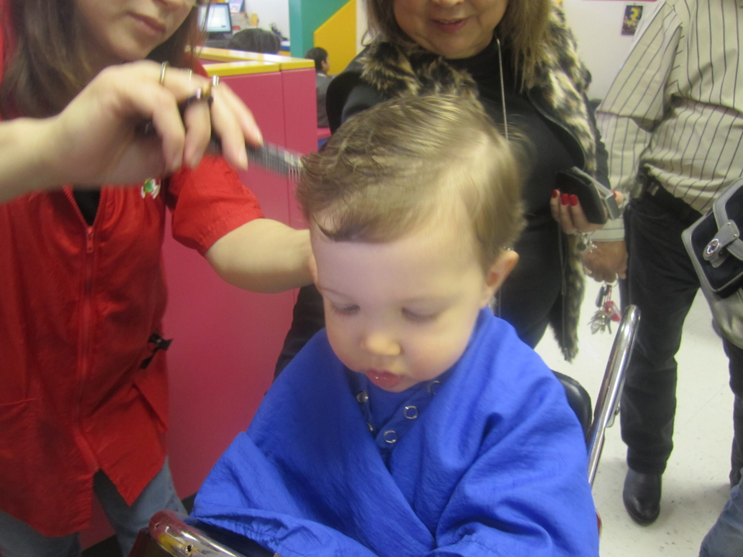 One-year-old_gets_first_haircut_IMG_5764.jpg