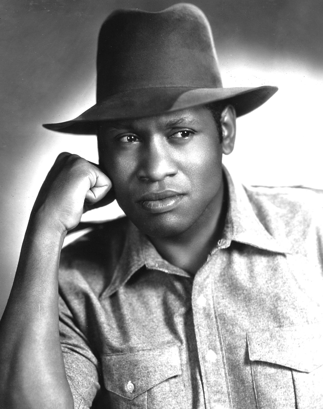 Paul_Robeson_-_1930s.jpg