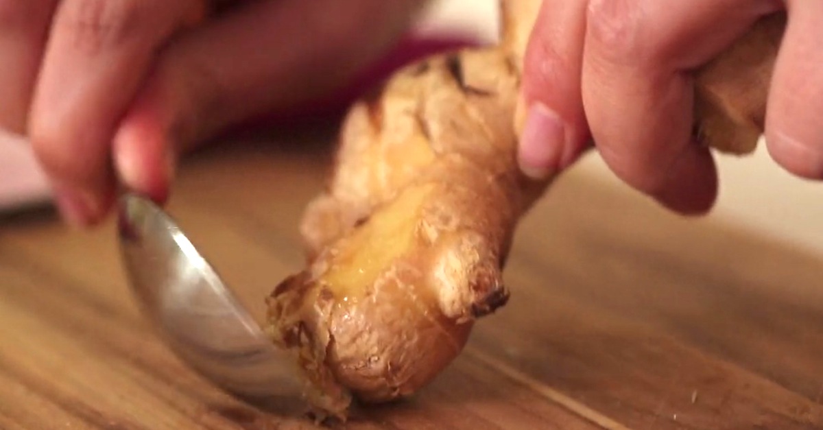 Peel Ginger With A Spoon Cooking Hack