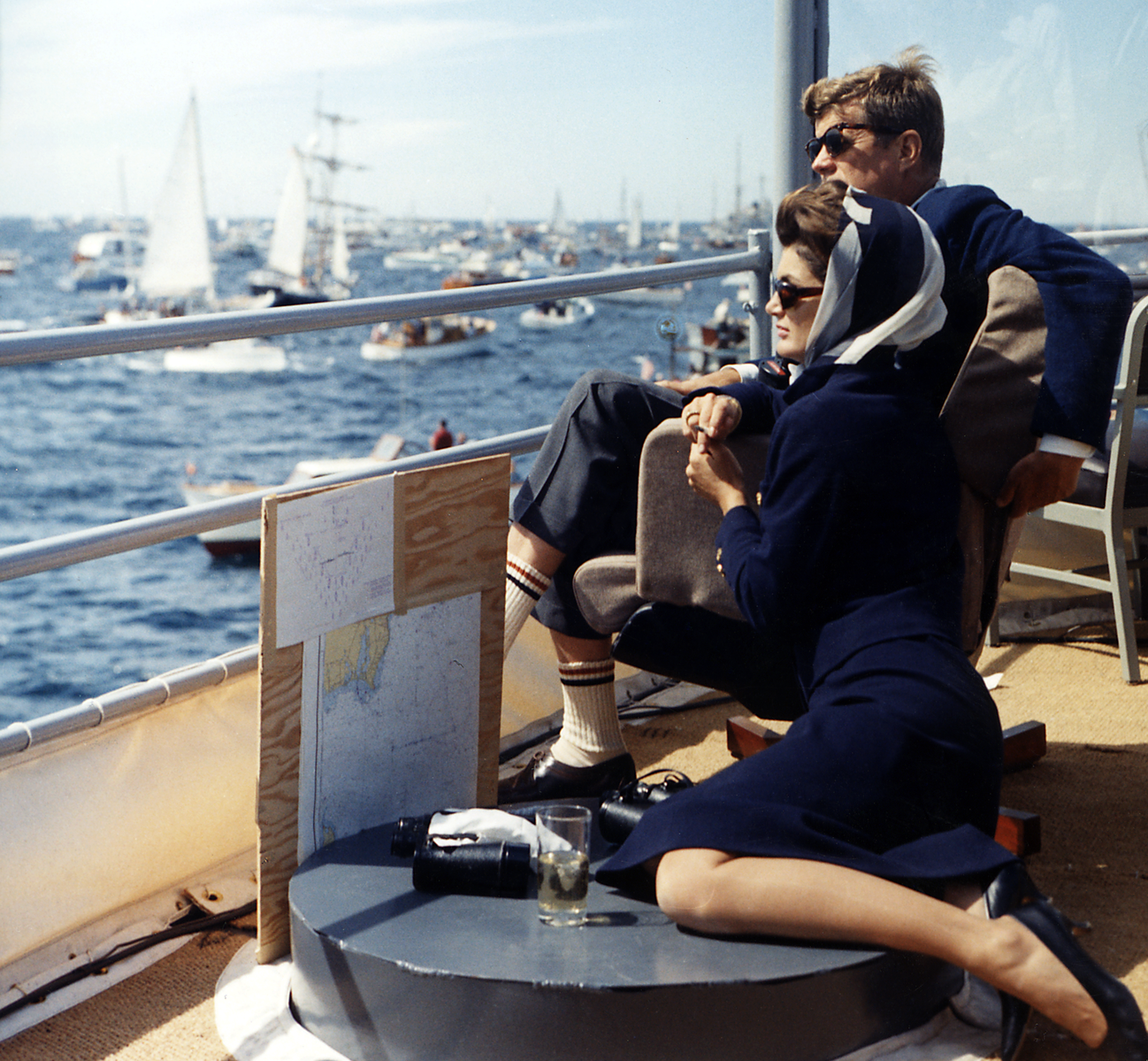 President_Kennedy_and_wife_watching_Americas_Cup_1962.png