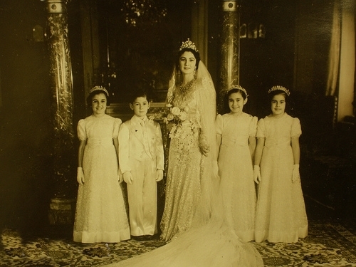 Queen_Farida_in_her_wedding_dress.jpg